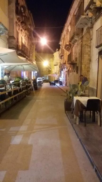 L'Arco Di Coffa Hotel Ragusa Exterior photo